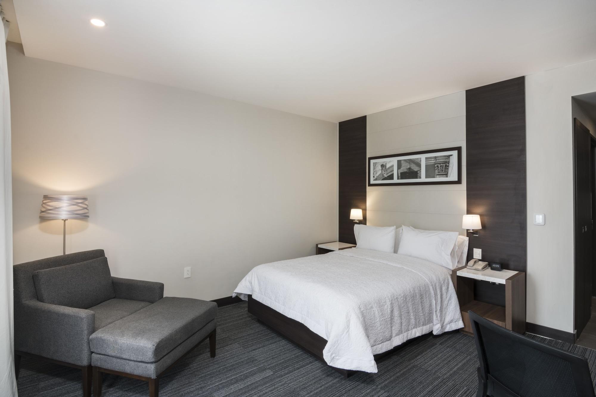 Hampton Inn And Suites San Luis Potosi Slp Eksteriør billede