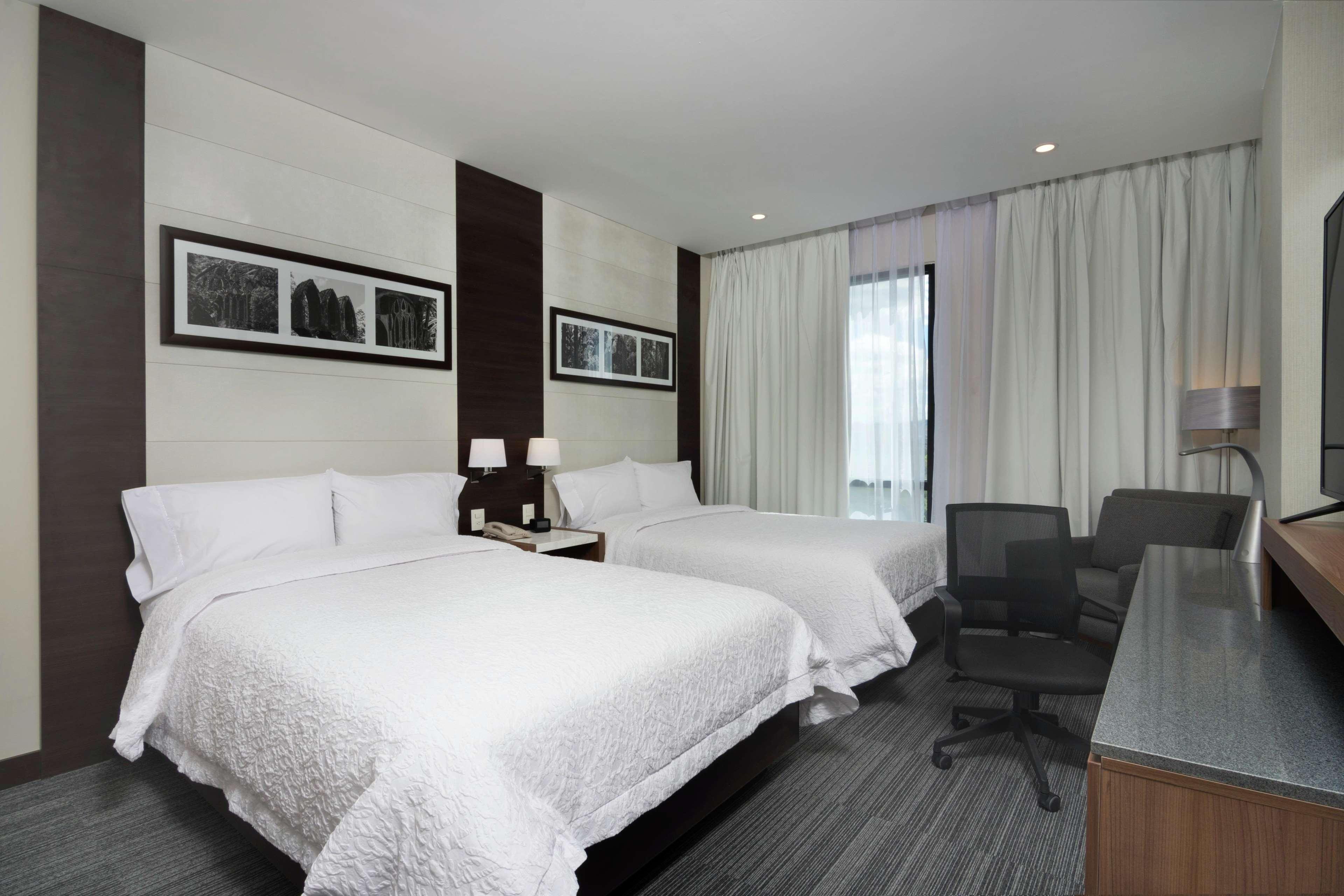 Hampton Inn And Suites San Luis Potosi Slp Eksteriør billede