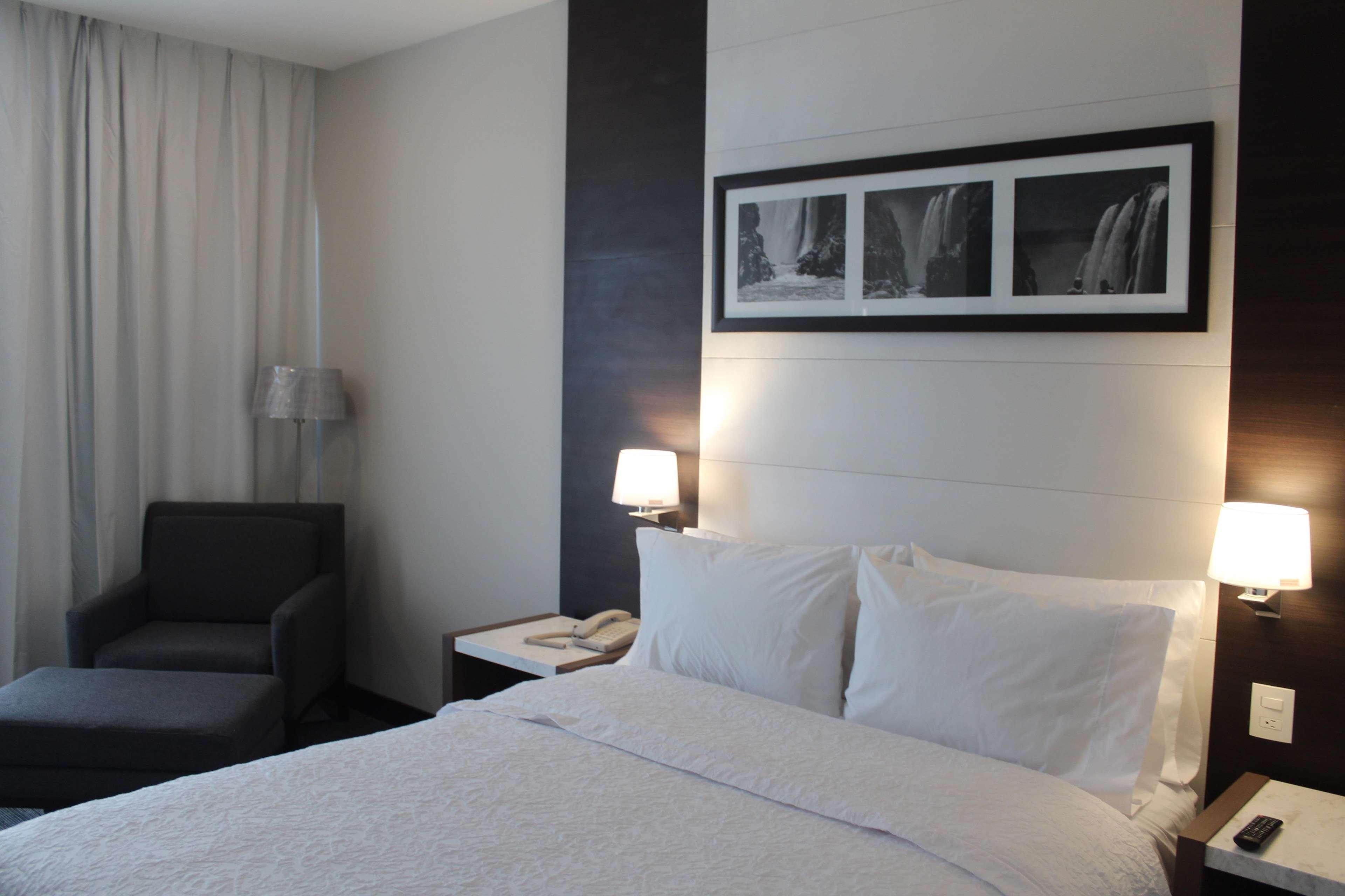 Hampton Inn And Suites San Luis Potosi Slp Eksteriør billede